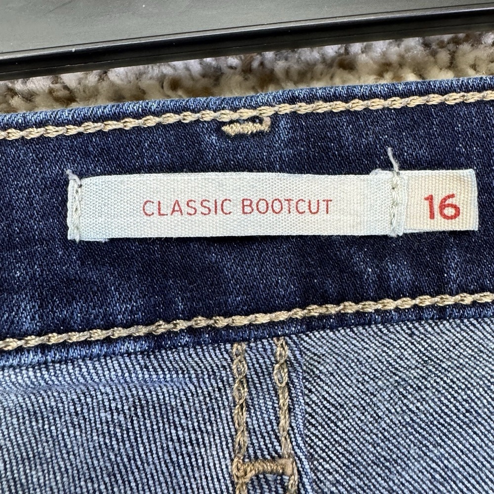 Levi's Classic Bootcut Jeans Women's Size 16 Dark Wash Med Rise Cotton Pockets - Picture 11 of 12
